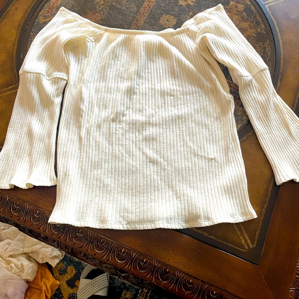 Maurice’s XL off white off shoulder top